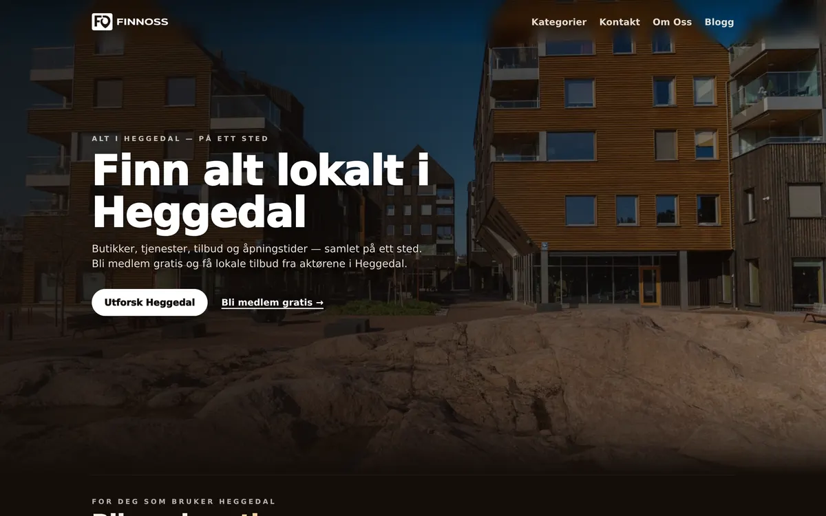 Skjermbilde av FinnOss sin Heggedal-side med overskriften «Finn alt lokalt i Heggedal» over et bilde av Heggedal torg